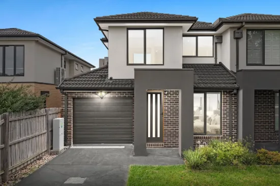 Modern Family Living with Lifestyle at the Doorstep