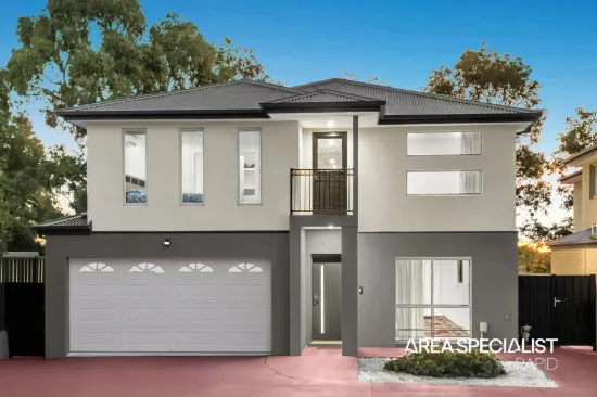 Bright and Exceptional Family Home with Generous Living Spaces!
