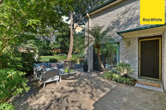 Deluxe & Spacious Townhouse in Prime Locale