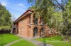 Convenient Living in the Heart of Kingswood.