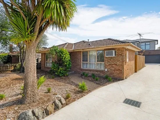 INSTANT APPEAL FOR RENOVATORS, FIRST-TIME BUYERS, AND INVESTORS