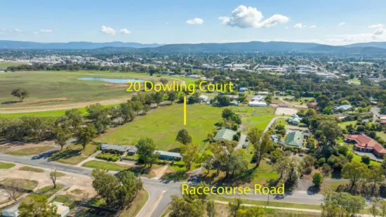 Country Feel with Racecourse Views