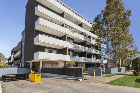 Two bedroom courtyard apartment 