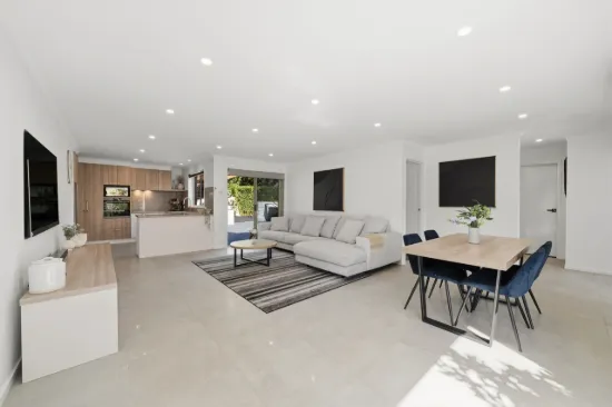 Renovated Townhouse Perfect for Entertaining