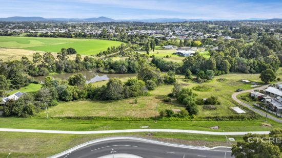 Over an Acre in Town – Bring Your Ideas to Life