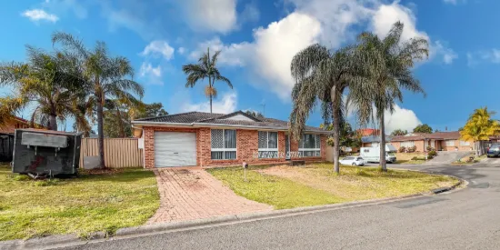 Well presented 3 bedroom brick veneer home.