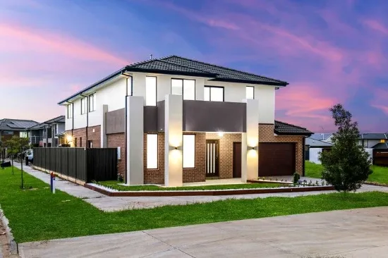 Brand-New Luxury Family Home with 5 Ensuites