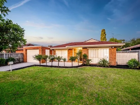 PRIME LOCATION, FIVE BEDROOMS, LARGE ENTERTAINING