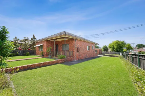 PRIME CORNER POSITION | 683sqm with Wide 16.9m Breadth