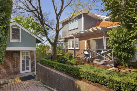 Development site / Family home with gorgeous Coogee valley and Ocean view