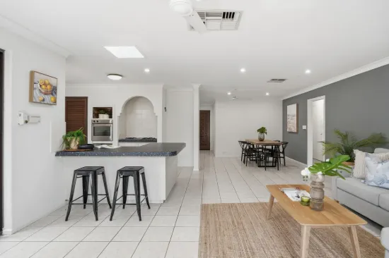 Spacious Family Living on a Generous 711sqm Block