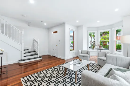 Beachside Living with Space for the Whole Family