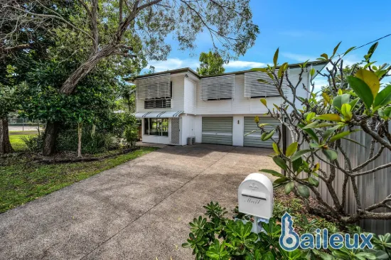 Spacious dual-living Family Home with Pristine Pool