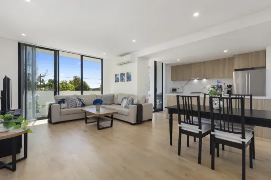 North East Facing | Exceptional Convenience 

