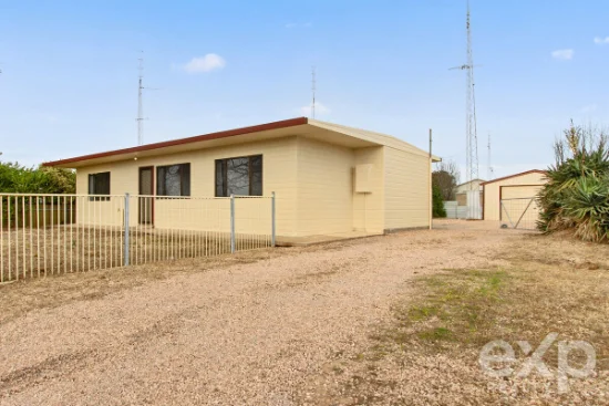 10 Bartlett Street, Moonta Bay, SA, 5558 - For Sale