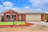 Modern Comfort, Family Space & Effortless Living in a Prime Location!