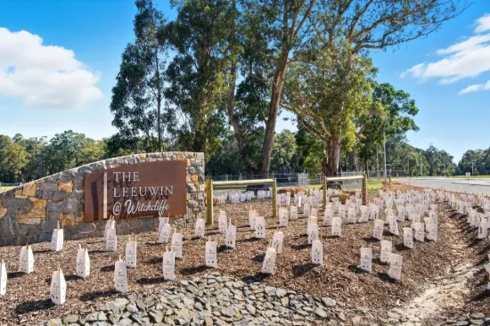 Outstanding opportunity to buy a titled lot!