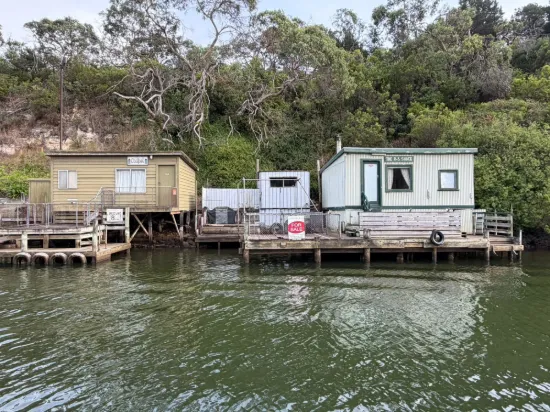 IDYLLIC RIVER LANDING