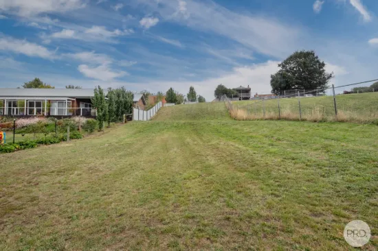Hidden Lane, Big Opportunity - Build in the Heart of Creswick
