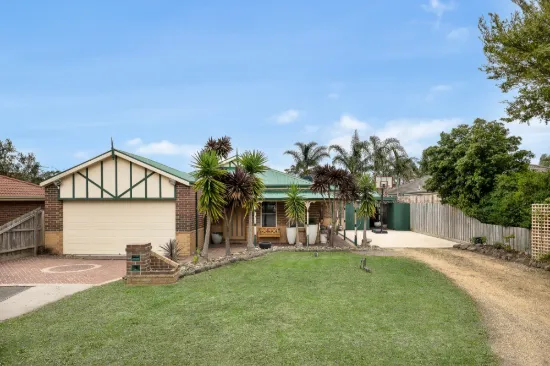Rare Find - Huge Driveway & Multiple Living Zones