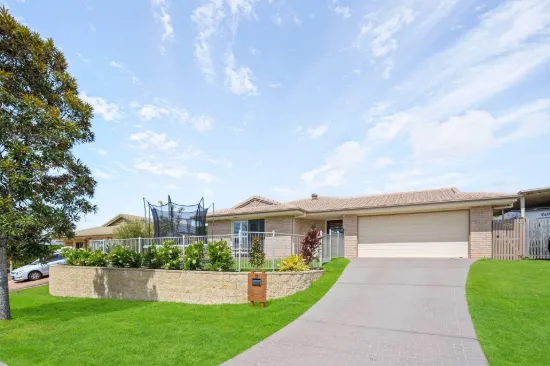 Modern Family Living with Space, Style & Convenience in the Heart of Birkdale