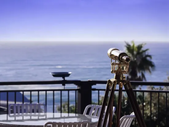 Elevated Coastal Living In A Peaceful Korora Enclave...