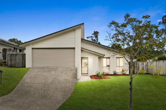 Peaceful Family Living - Quiet Cul-De-Sac Position!