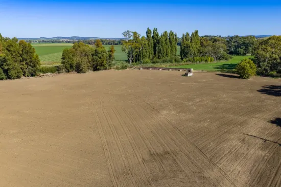5.33 acres of self watering lucerne country, located in the heart of Canowindra!