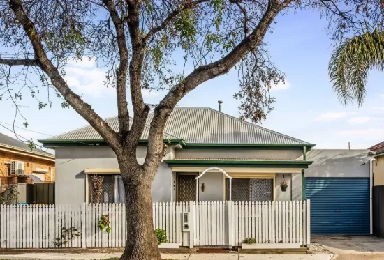 Character, Comfort and Modern Charm in a Peaceful Setting