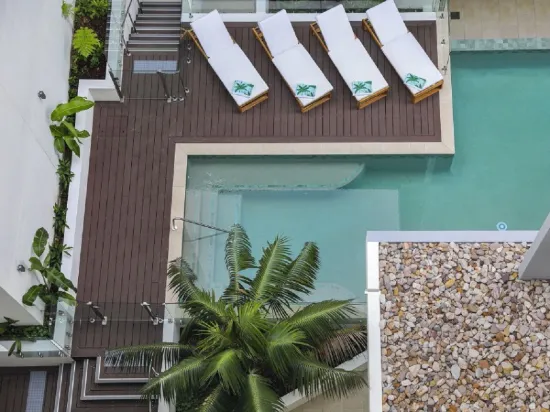Acqua Palm Beach
