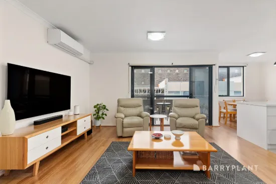 Contemporary Coburg Townhouse  Stylish, Spacious & Modern