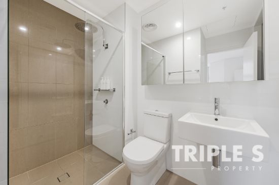 🌟 North-Facing 2-Bedroom Property + Courtyard