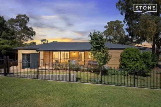 Entertain in style with spa, alfresco and Hunter Valley outlooks