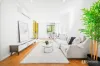 Quiet & Moden Two Bedroom Apt in Prime Location of Epping