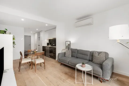 CONTEMPORARY LIVING IN THE HEART OF RICHMOND