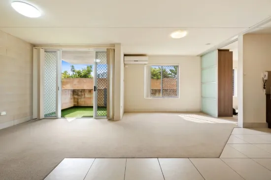 Vacant & Ready To Move In - Ground Floor Living with Terrace in a Prime Southport Pocket