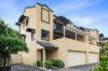 Spacious Townhouse with Escarpment Views