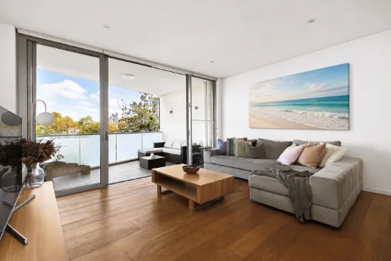 Designer Style And Sunset Views At The Post, A Light And Airy Urban Retreat