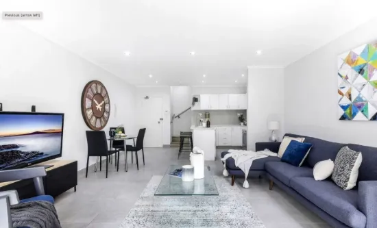 Spacious Split Level Apartment in Convenient Homebush West Location