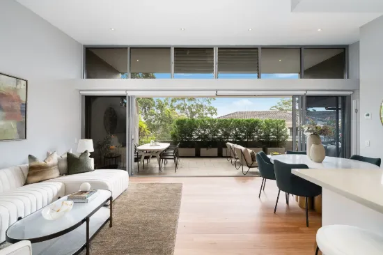 Airy penthouse retreat awash with north east sun