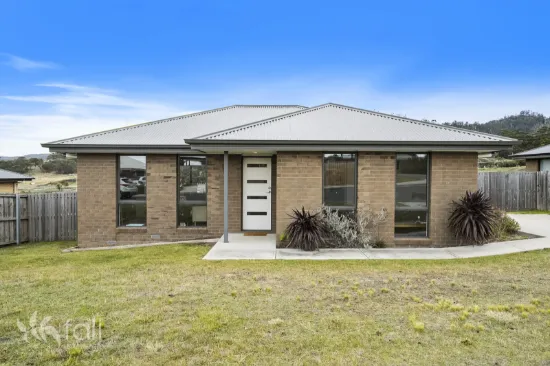 A modern Gem with flexibility to match your plans