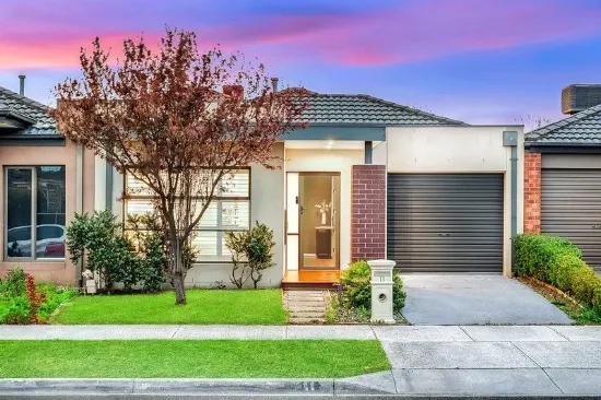 Stylish & Convenient Living in Arbourlea Estate, Cranbourne North