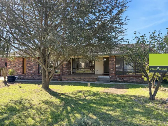 Blue Chip Address + Huge 928m2 Lot!