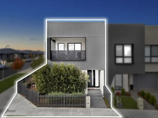 Luxury Townhouse Living - No Body Corporate, Premium Comfort