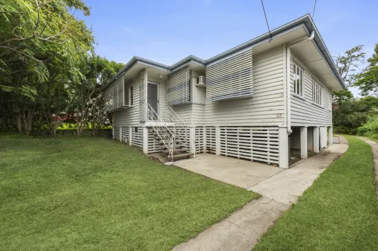 Character Post-War on 688m² - Renovate or Rebuild in Prime Ashgrove Location