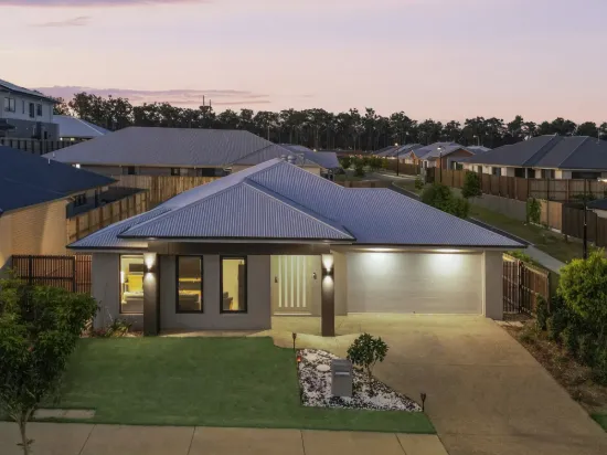Near-new Family Home in Everleigh Estate