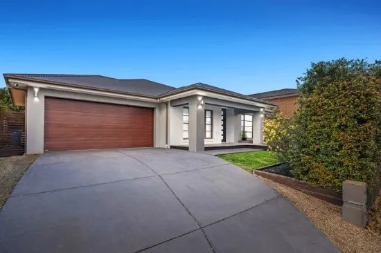 Elegant Family Living with Resort-Style Privileges