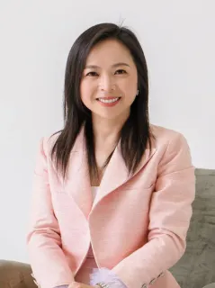 Ivy Wu - Real Estate Agent