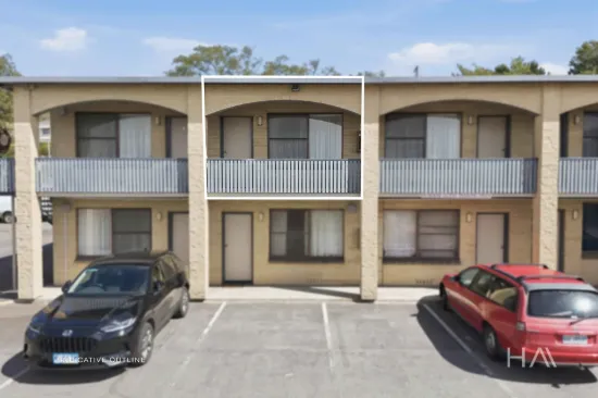 Fresh, Low-Fuss Living in a Proven Location