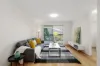 Newly updated modern apartment, 200m walk to Westfield 